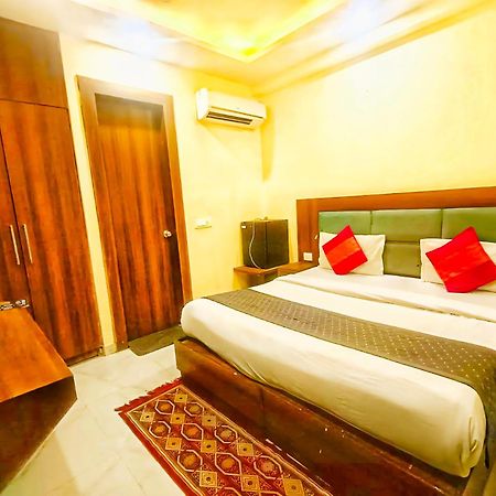 Glace Stay Inn Near Igi Airport Nueva Delhi Exterior foto