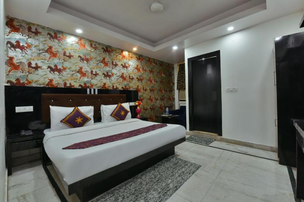 Glace Stay Inn Near Igi Airport Nueva Delhi Exterior foto