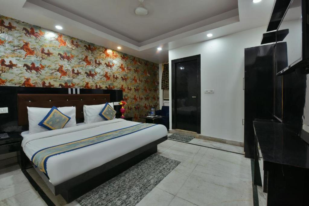 Glace Stay Inn Near Igi Airport Nueva Delhi Exterior foto